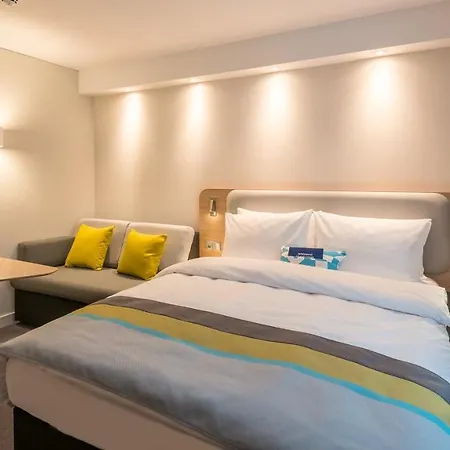 Express - - Hauptbahnhof, An Ihg