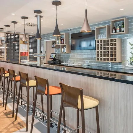 Express - - Hauptbahnhof, An Ihg 酒店