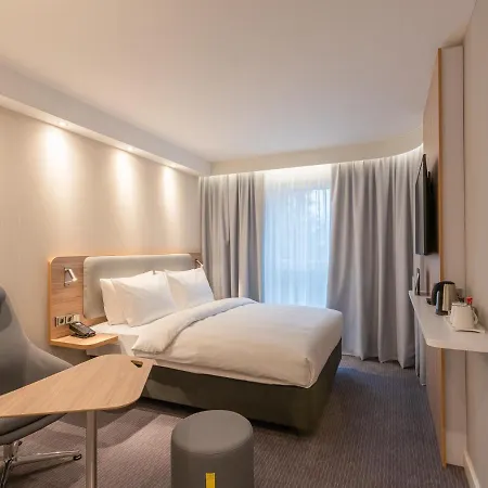 Express - - Hauptbahnhof, An Ihg 3*