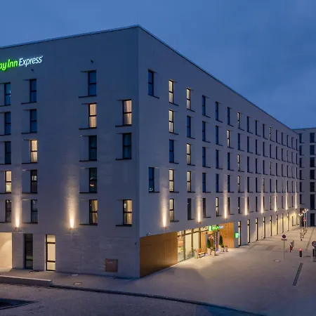 Express - - Hauptbahnhof, An Ihg 酒店 3*