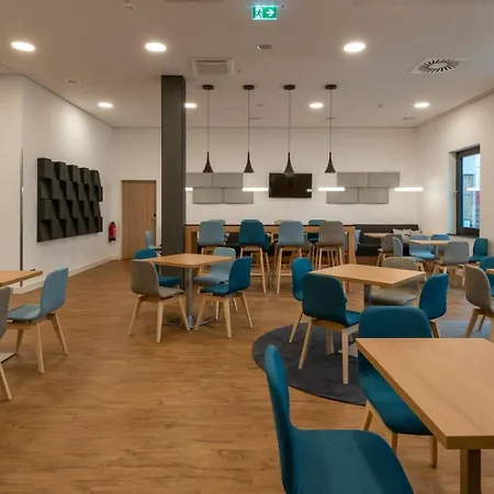 Express - - Hauptbahnhof, An Ihg 3*